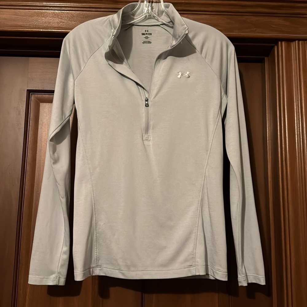 UnderArmour grey quarter zip size small